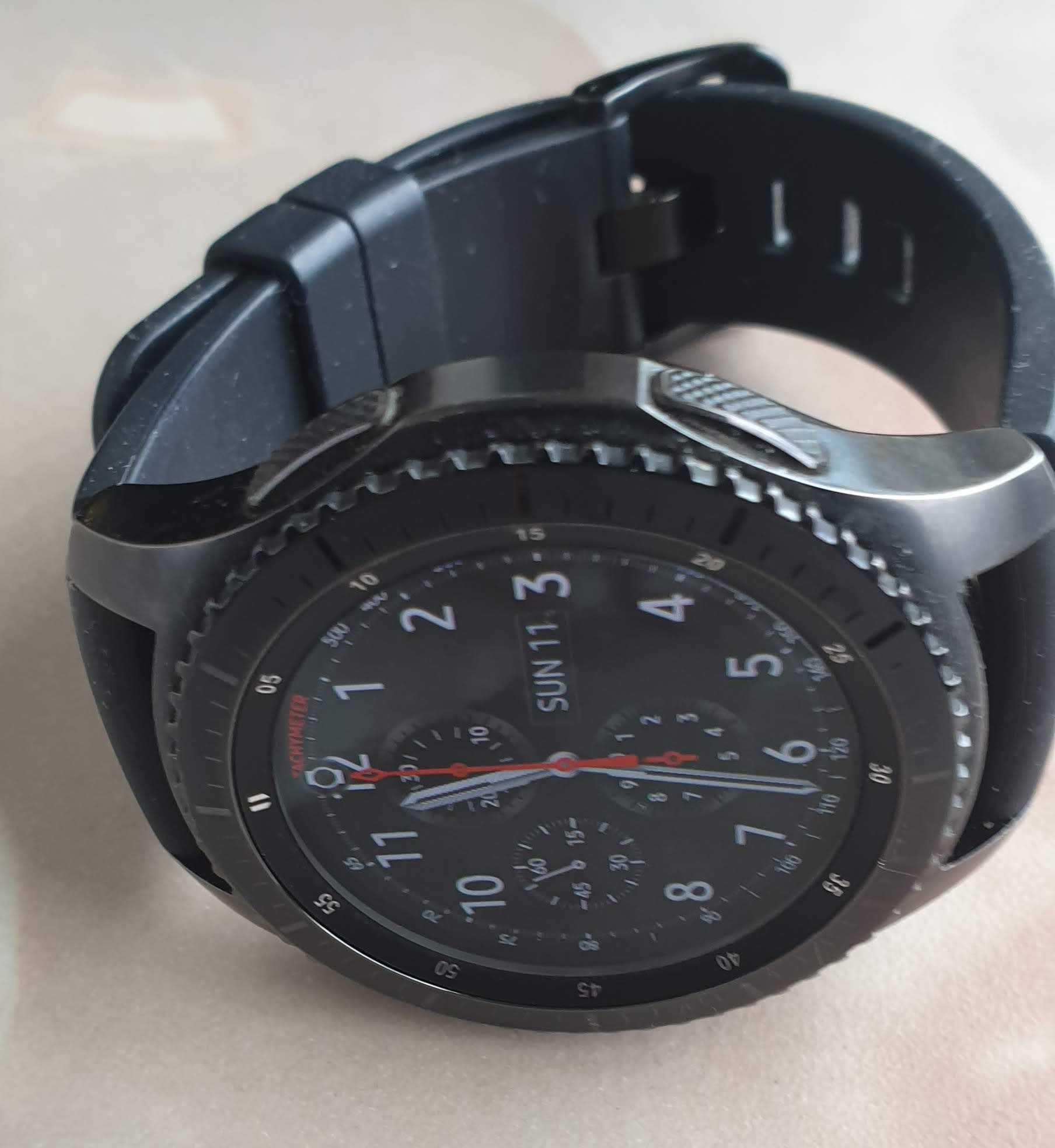 Смарт часовник Samsung Gear S3 Frontier