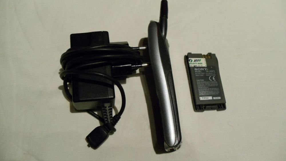 gsm SONY J6