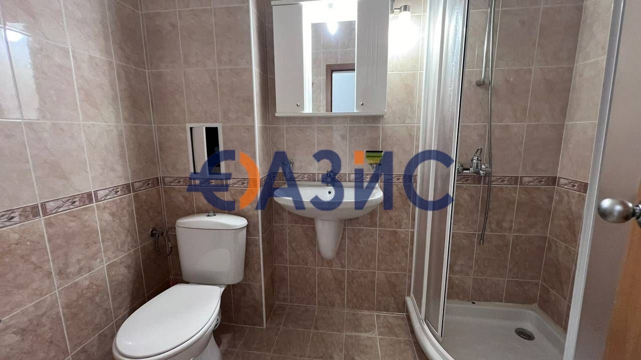 Продава се Тристаен апартамент в к.к. Слънчев бряг - 120 кв.м за 1000 €/кв.м - Снимка #8