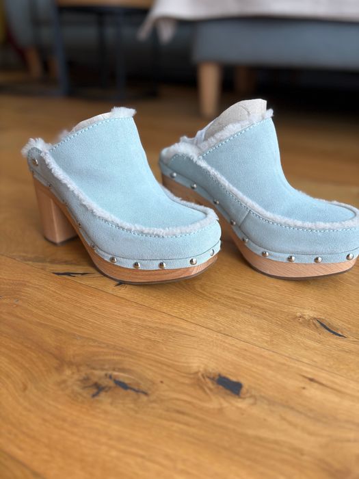 Saboți de iarnă UGG