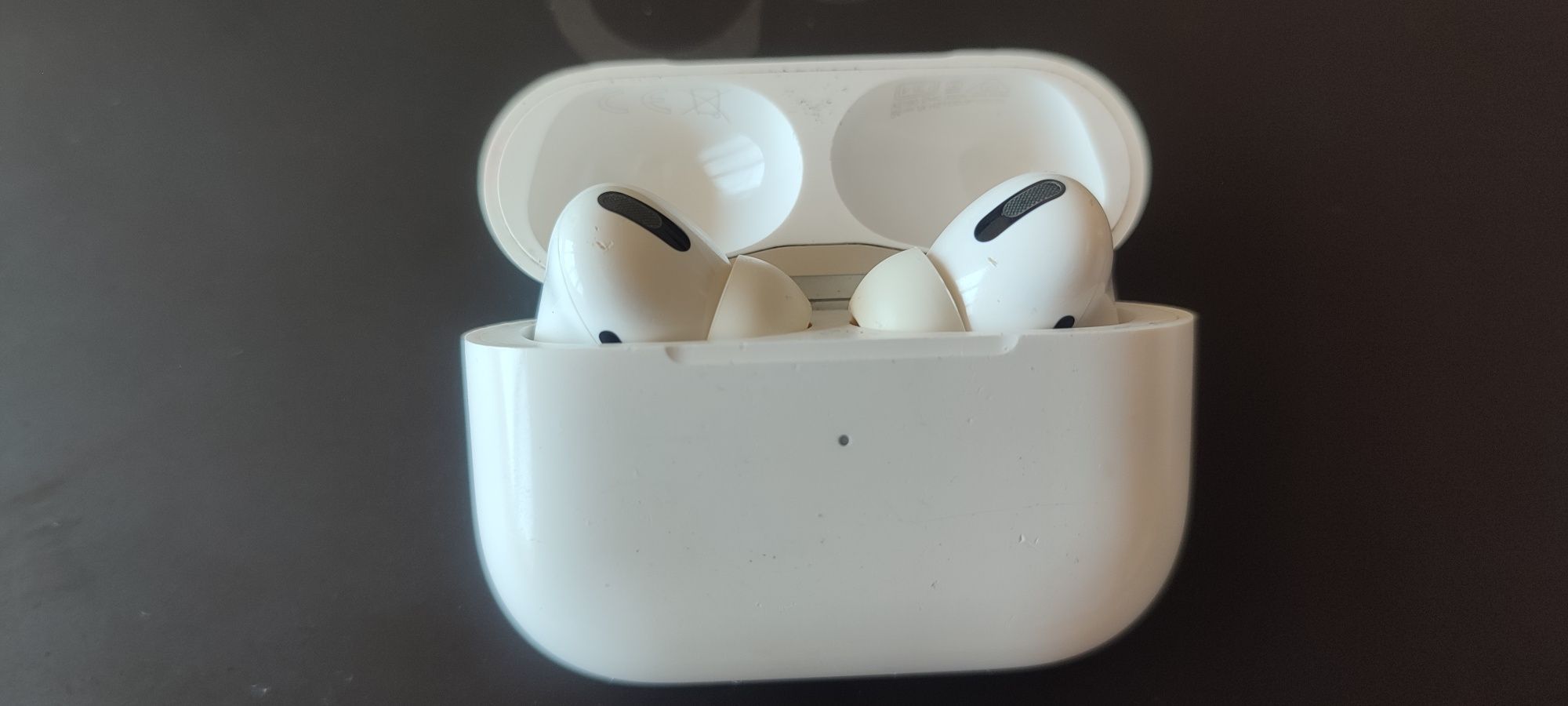 Apple airpods pro