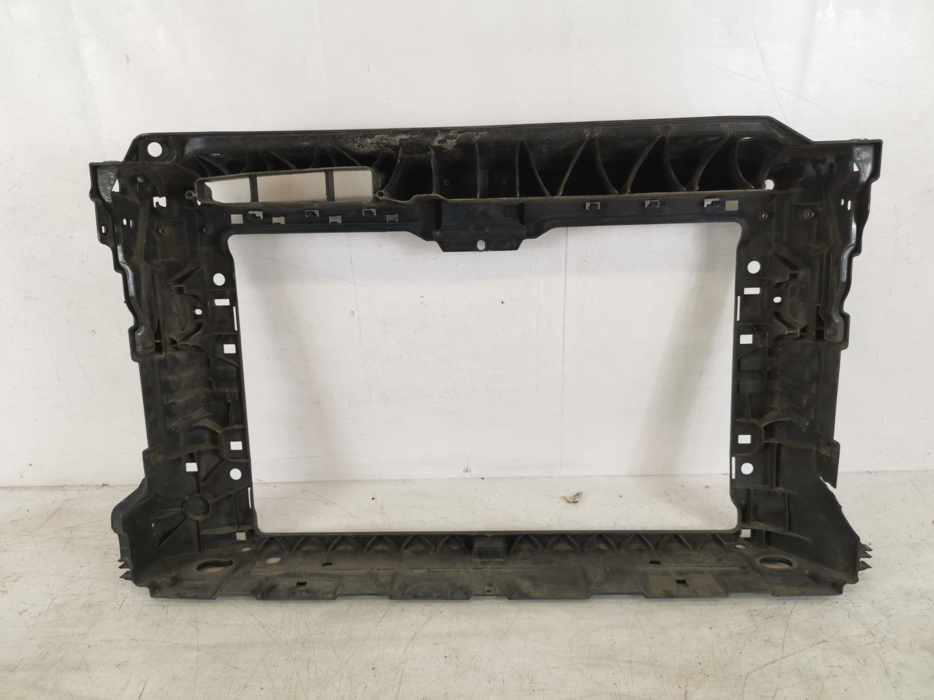 Trager Frontal 2015, 2016 Volkswagen VW  Jetta 6 2010 2011 2012 2013 2