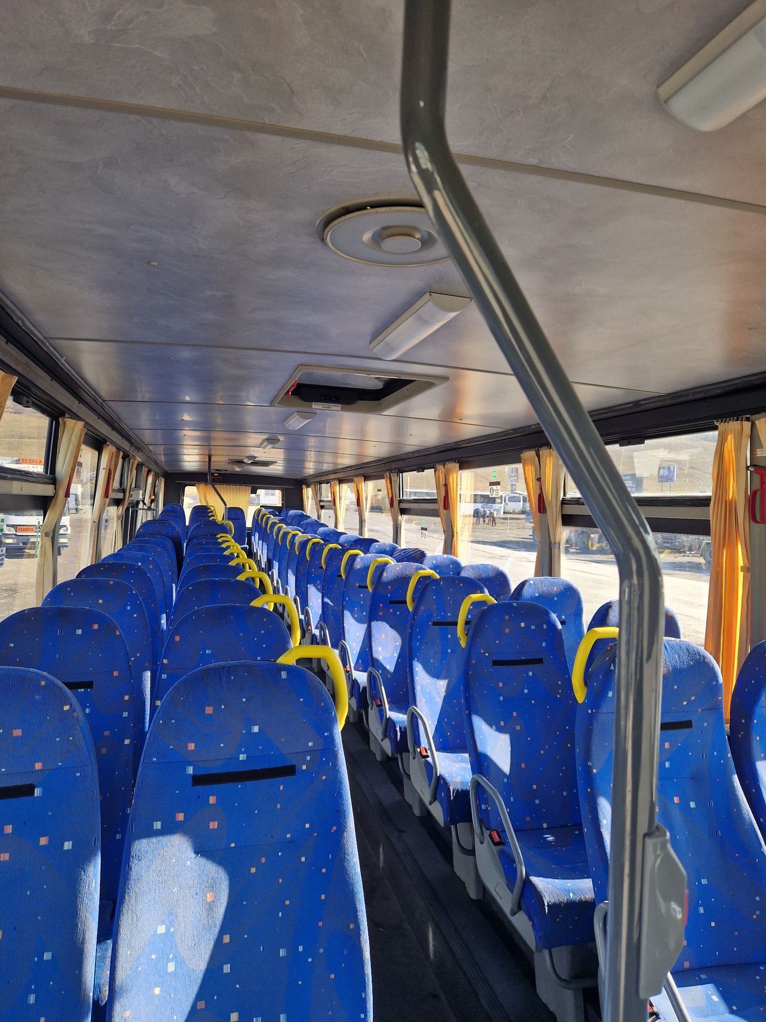 Autobuz Temsa 64 locuri