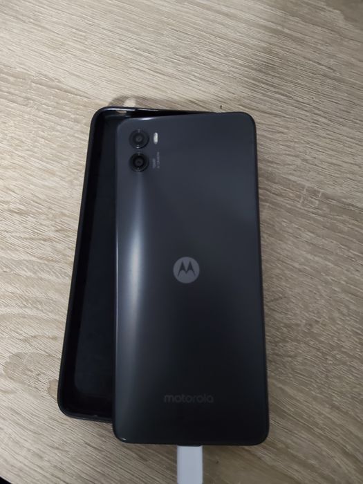 Motorola E 22 ,4GB RAM