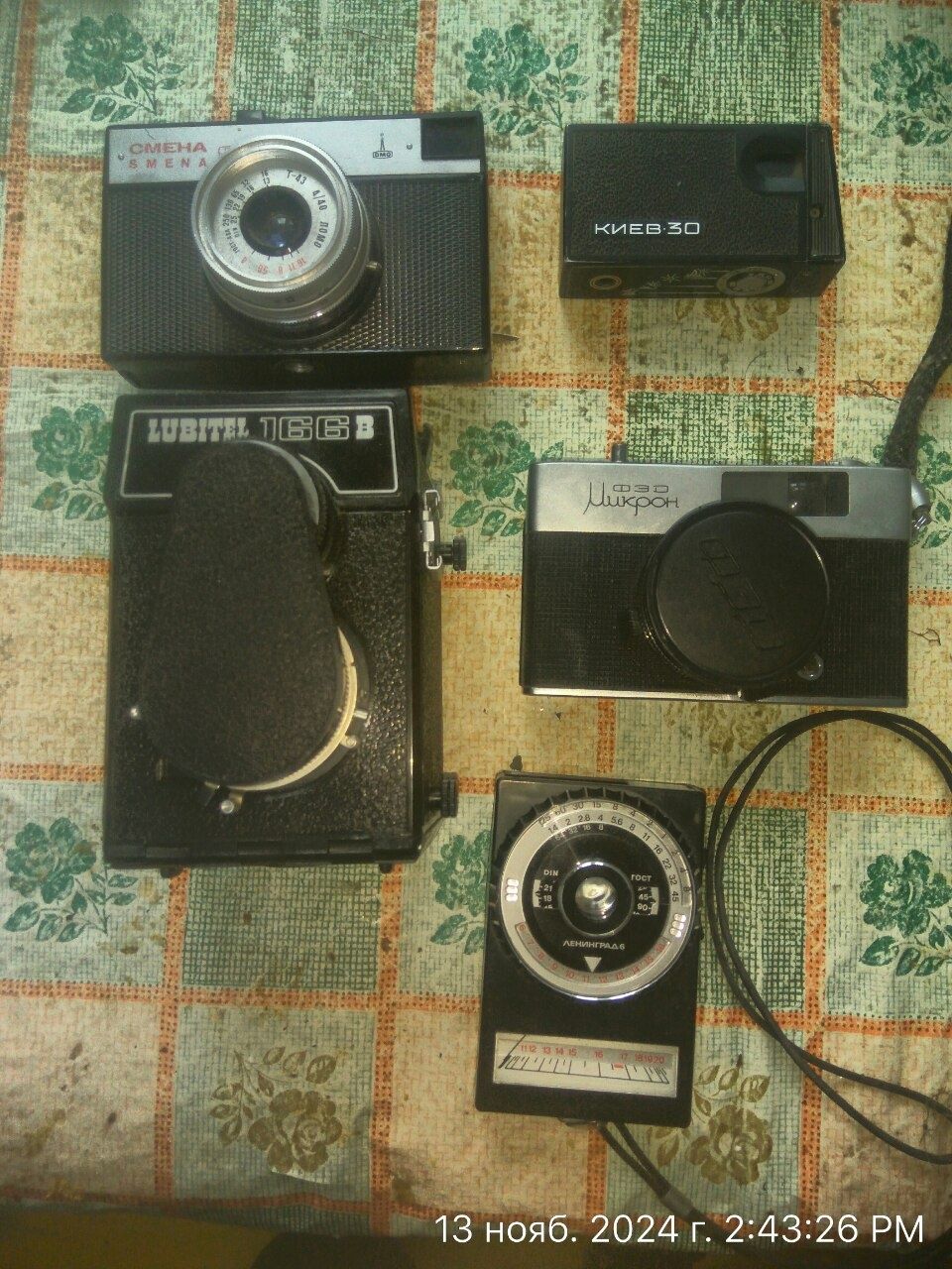 продам фотоаппараты (в комплекте)