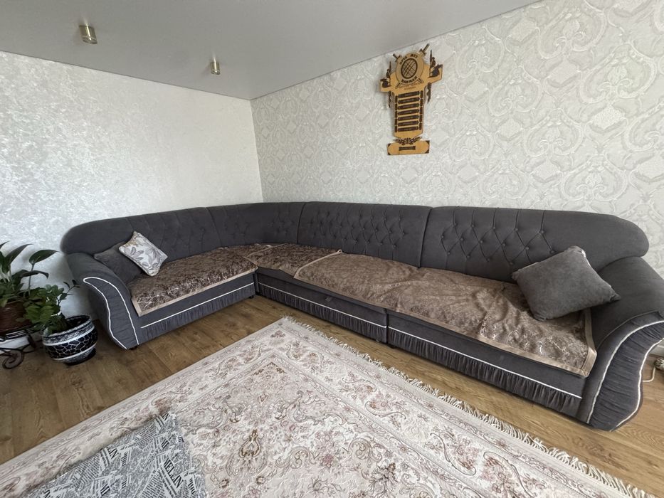 Продам красивый диван, угловой угол меняется