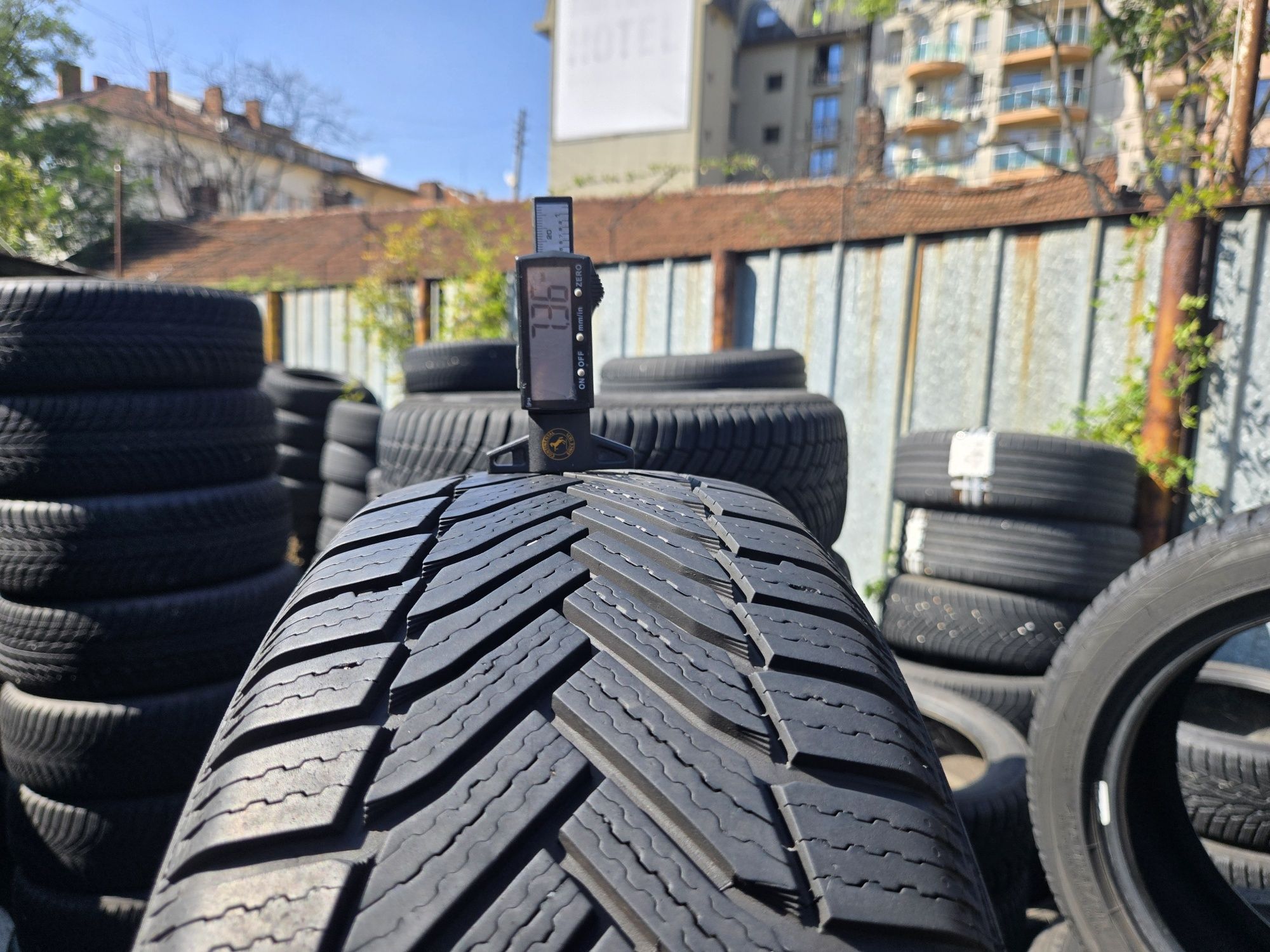 2бр. 195 55 16 Michelin зимни.