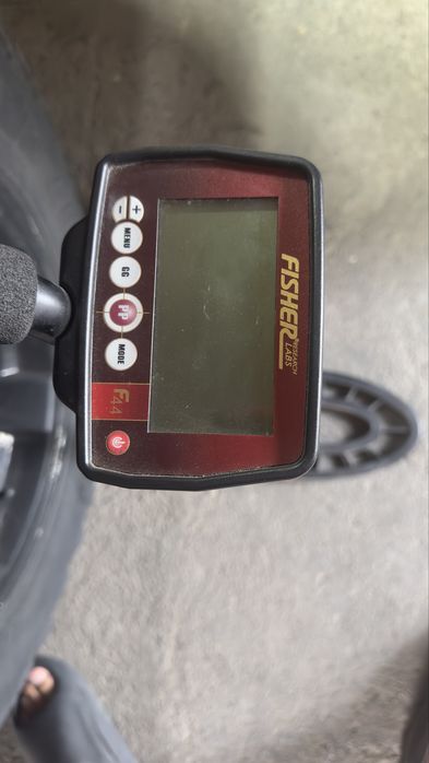 Металло искатель FISHER F44 пользовался 1 раз .