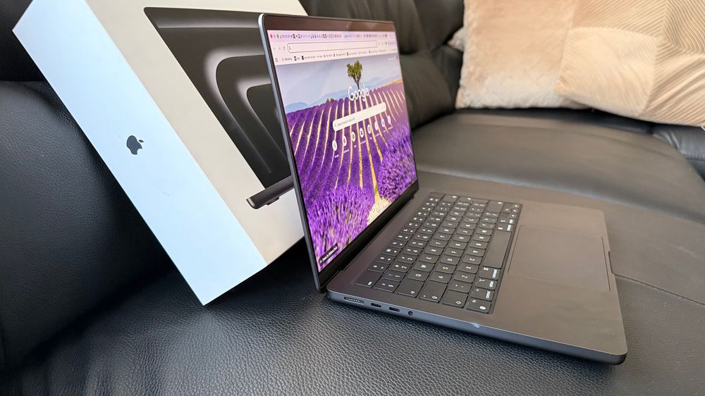 Mac book pro M4 2024г