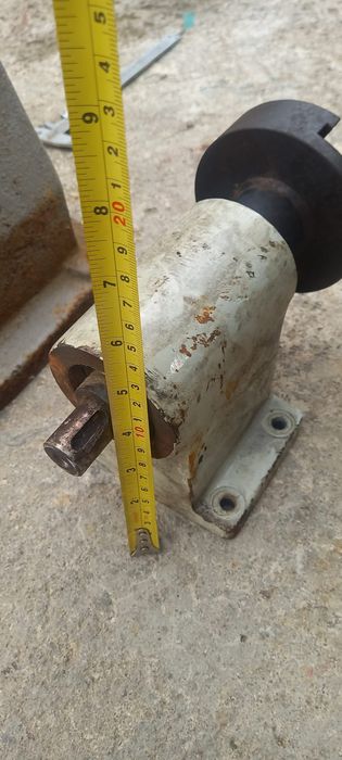 Ax transmisie pe rulmenți