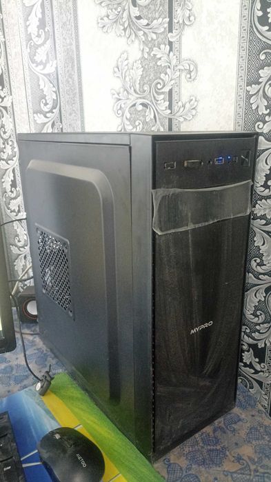 Комютер настольный