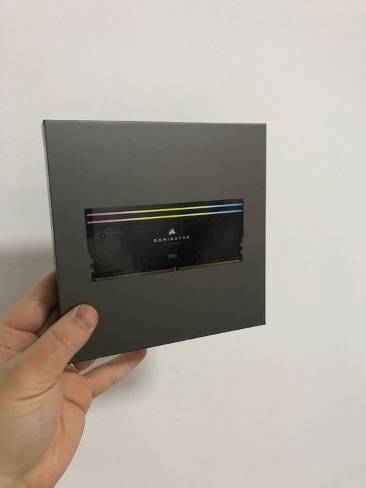 Corsair Dominator Titanium RGB DDR5 32GB (2×16GB) 7000MHz CL34