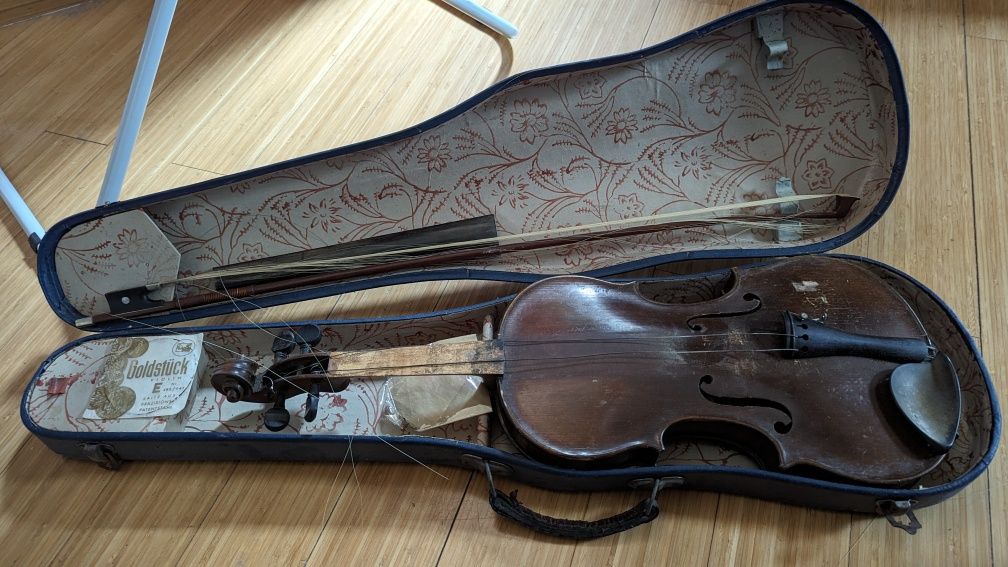 Цигулка за реставрация