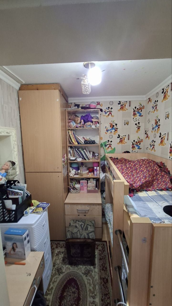 Продаётся 2/4/5 М Улугбекский р-н Ялангач м-в ор-р Экобазар