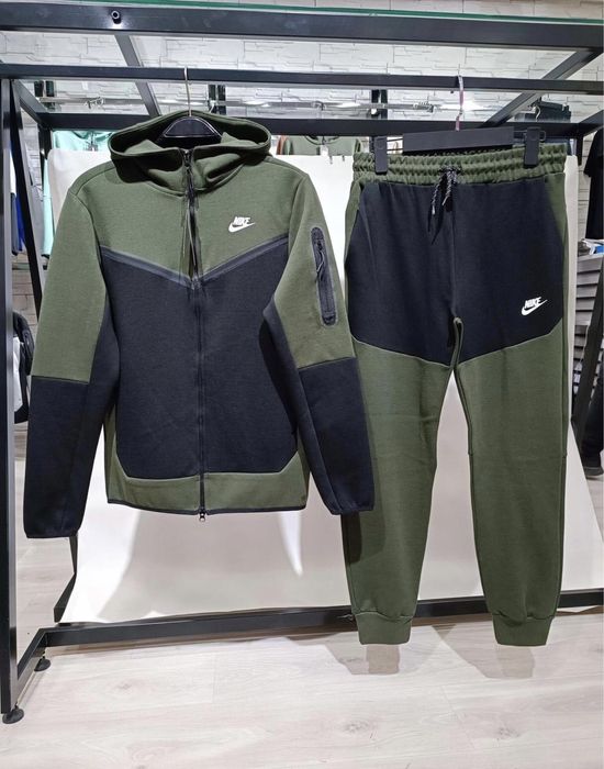 Trening nike barbati