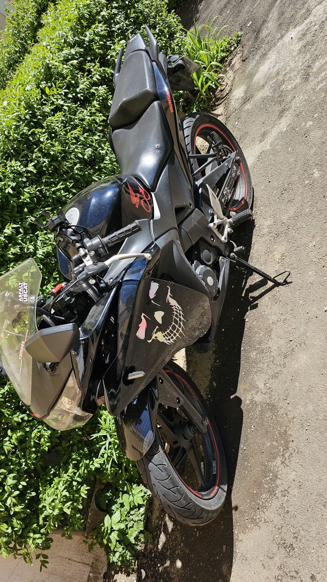 Vand honda cbr 125r