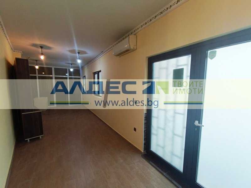 Дава се под наем Офис в София, Гоце Делчев - 42 кв.м за 500 € - Снимка #3