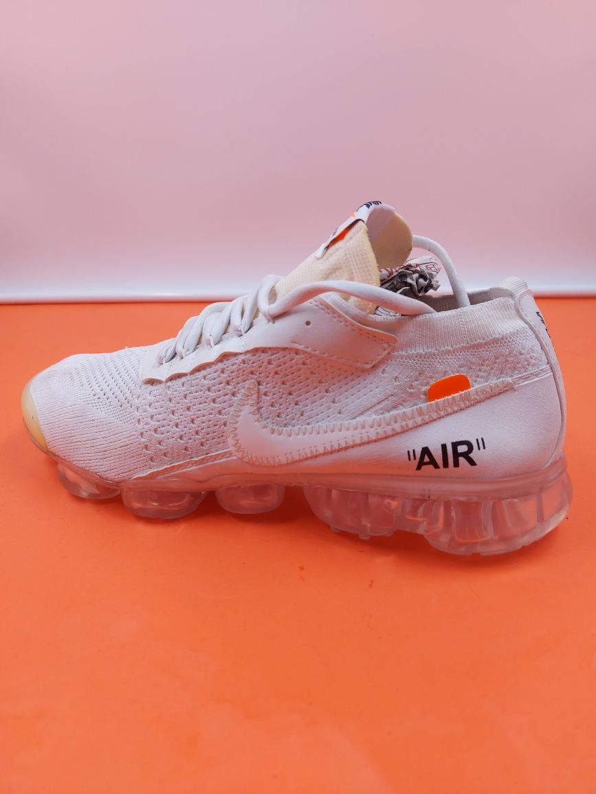 Nike Vapormax Off White номер 45 Мъжки маратонки