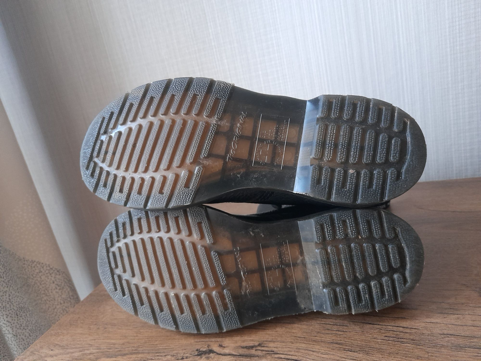 Dr. martens дамски обувки 38 номер.