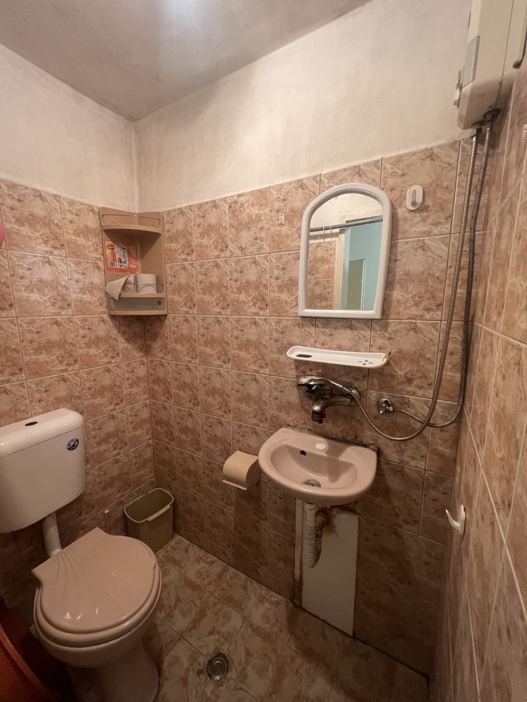 Дава се под наем Двустаен апартамент в Варна, Погреби - 63 кв.м за 178.5 € - Снимка #3