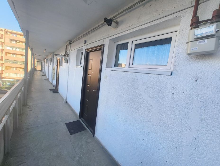 De inchiriat apartament o camera