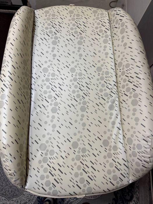 Chicco Cuddle & Bubble - пеленальный столик и ванночка 2 в 1