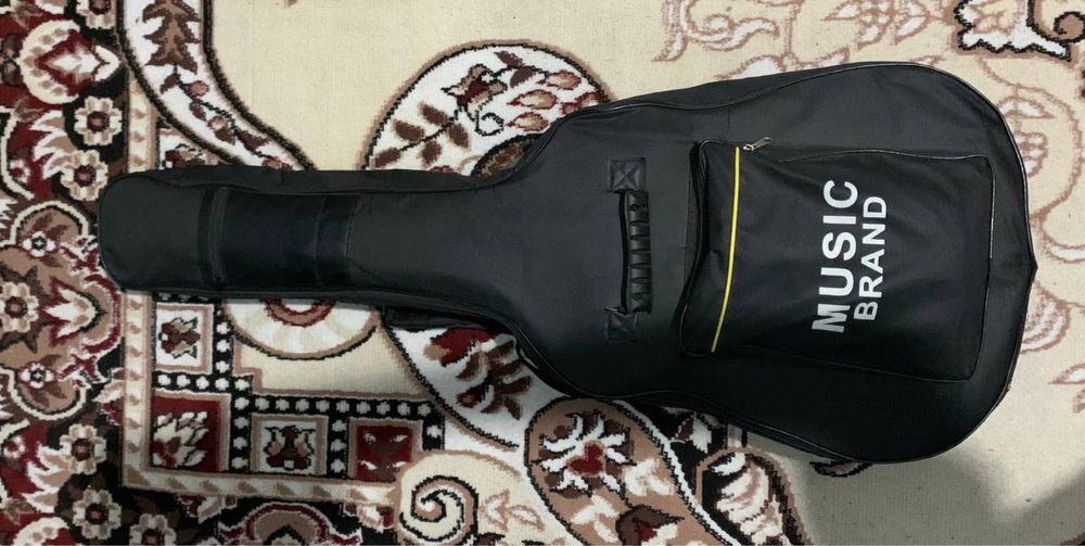 Gitara sotiladi