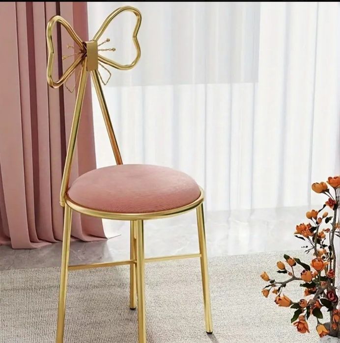 Scaun nou model deosebit