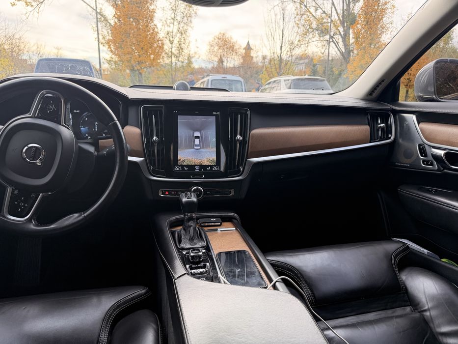 Volvo S90 D5 AWD
