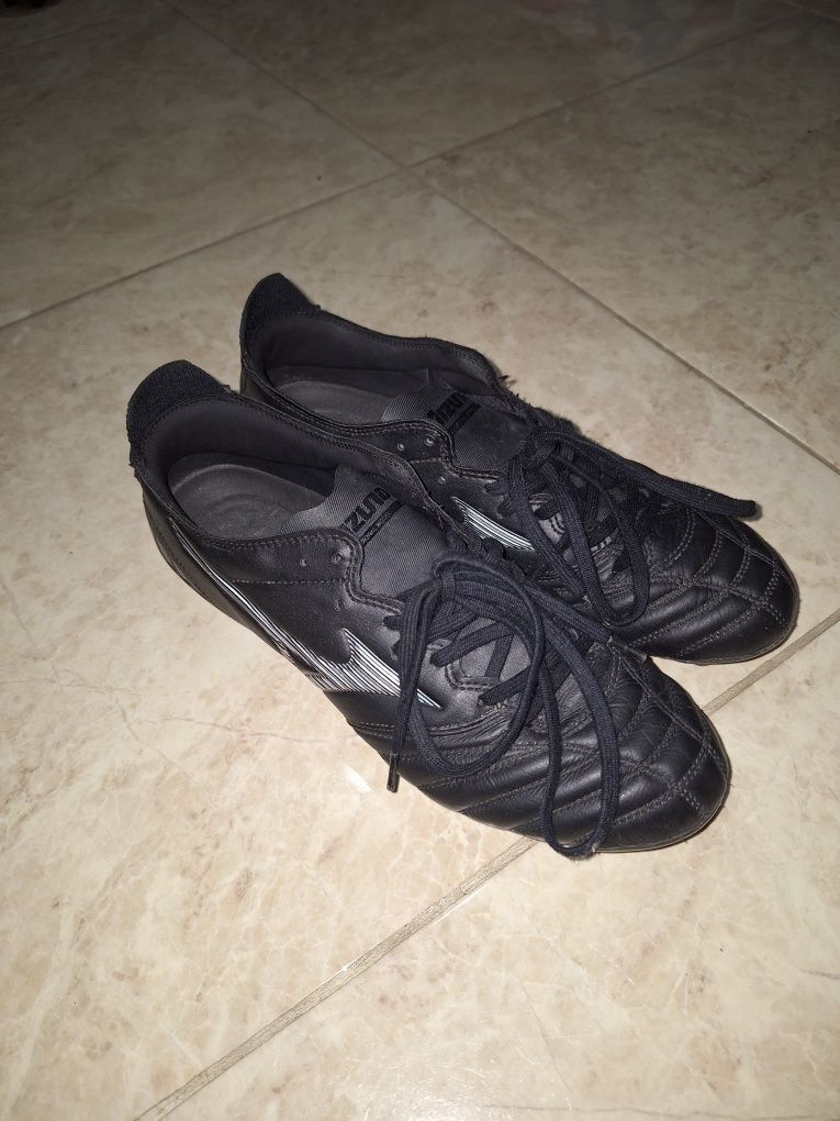 40 Номер  Обувки за футбол Mizuno Morelia Neo III Pro