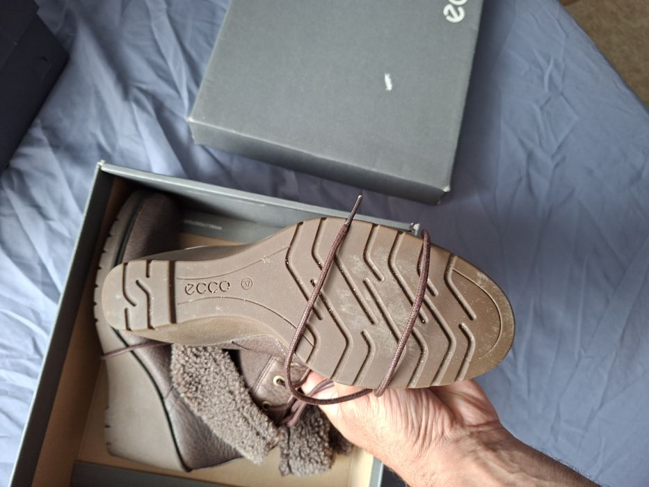 Ghete ecco, mărimea 37