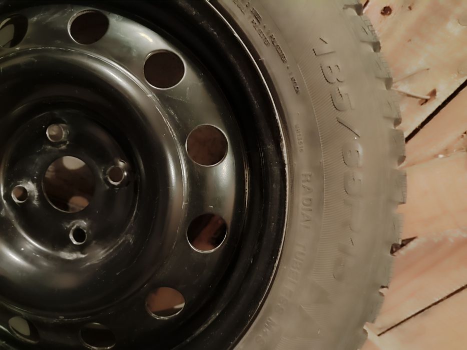 Продам резину с дисками на 15 , разболтовка 4/114.3