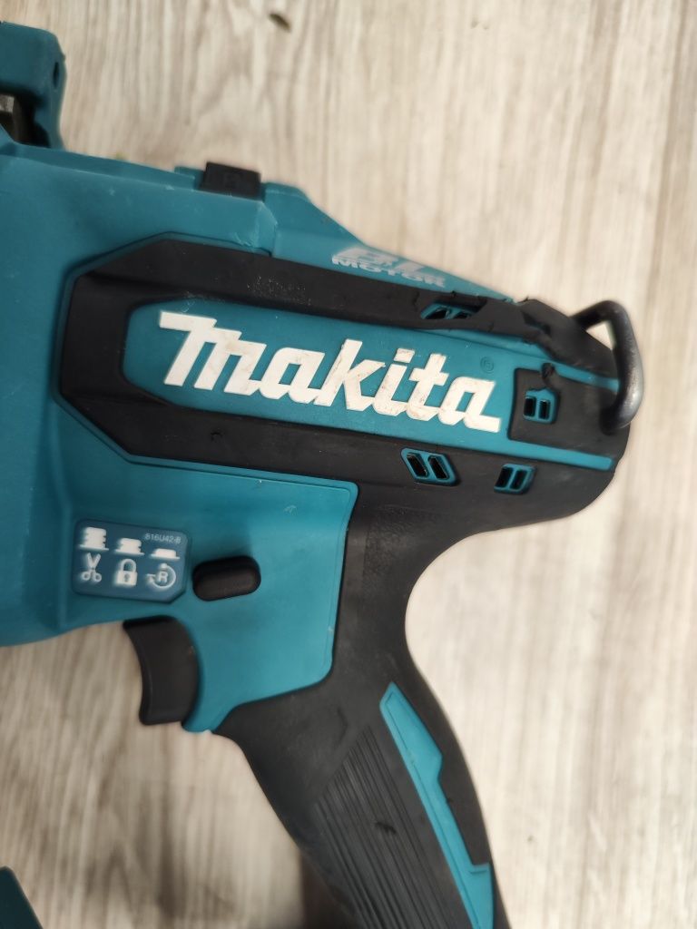 Makita DSC102 Masina de taiat tije filetate made in Japan