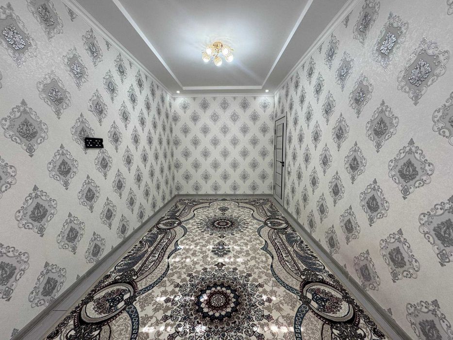 Buxoroda kvartira sotiladi 3 xonali 85m2 2-qavat.