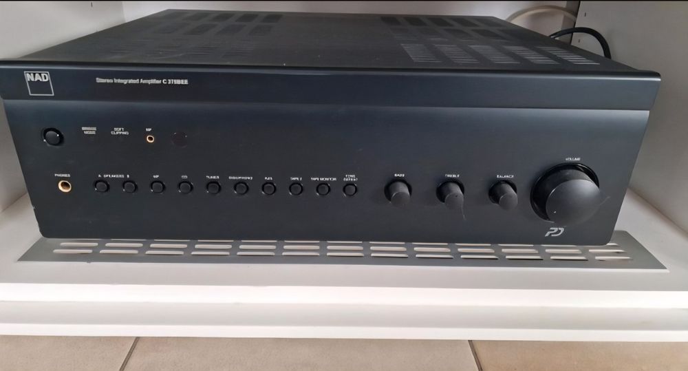 Vand amplificator NAD c375 bee