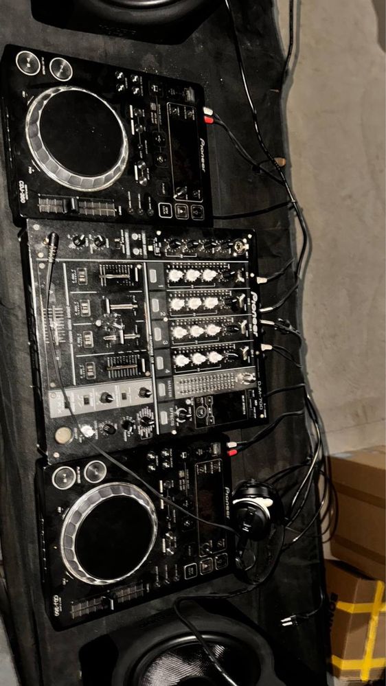 Деки CDJ-350, Микшер DJM-700