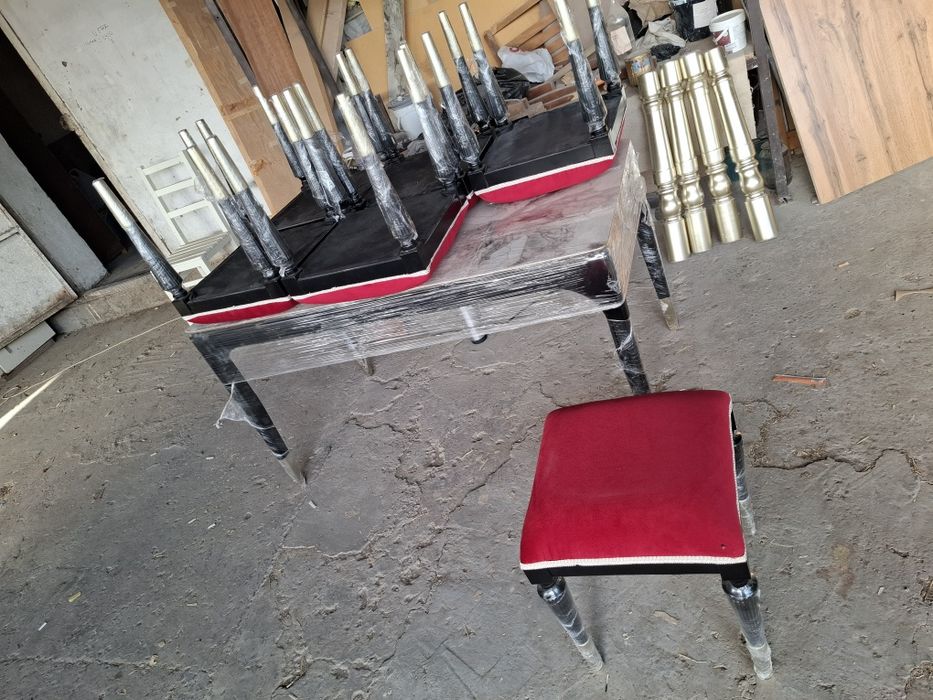 Продам стол со стульями из Чинара