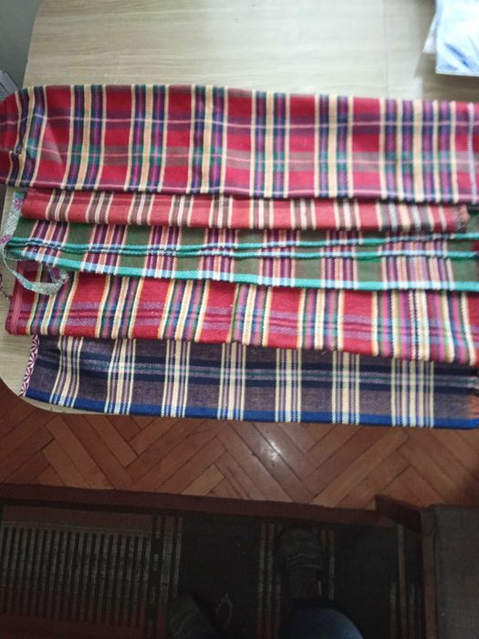 6 броя домашно тъкани вълнени престилки