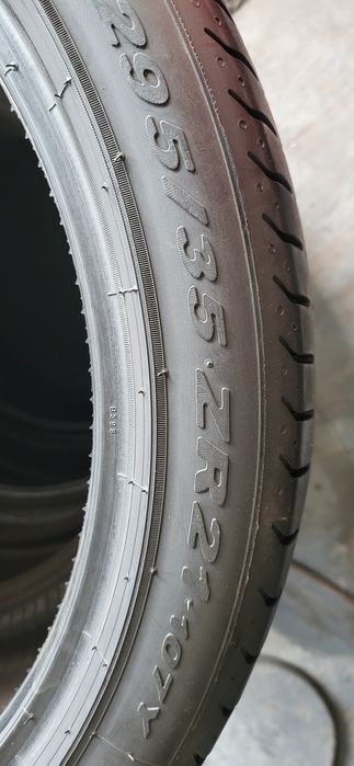 2 anvelope 295 35 21 pirelli p zero