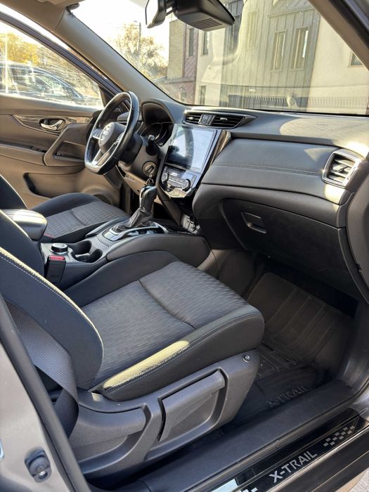 Nissan X-TRAIL, 4x4, model ACENTA, cutie automata, din 2020