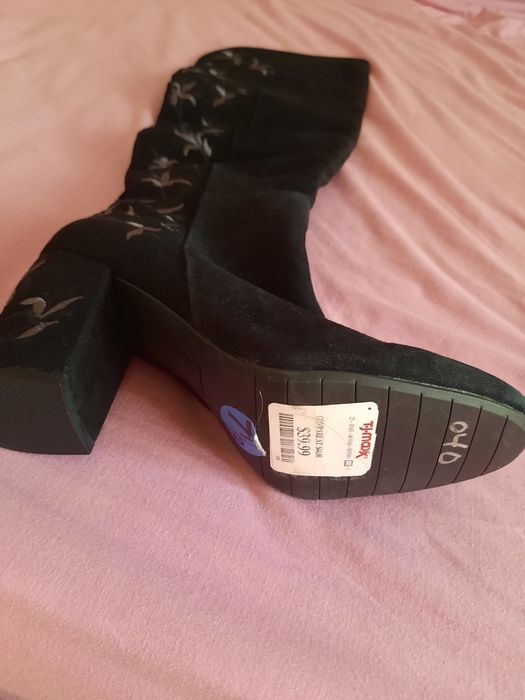 Vand cizme lungi marimea 37