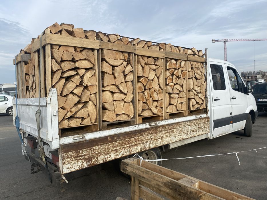 Lemne de foc la palet