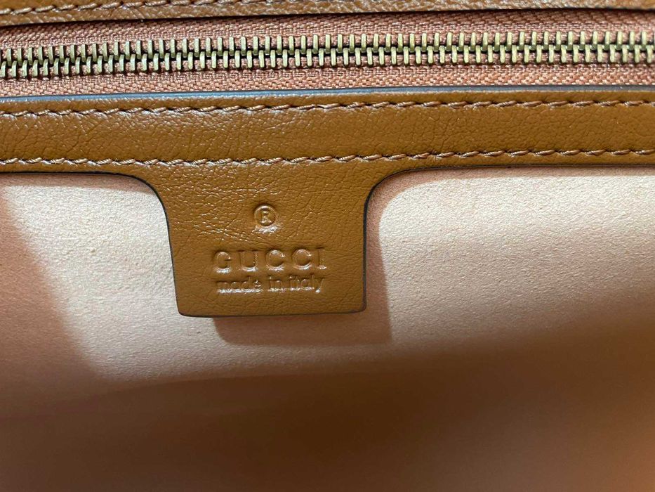 Geanta Gucci din piele naturala maro Gucci Marmont, maner si lant