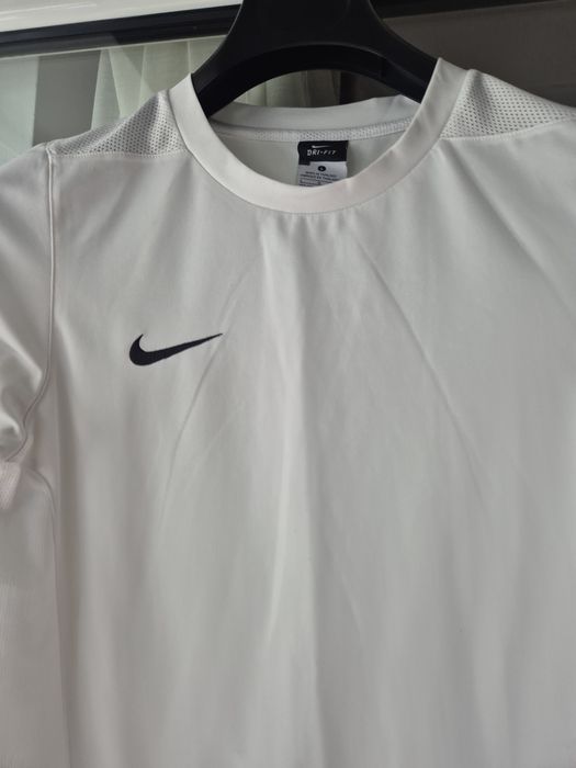 Bluza Nike Băieți L nouă