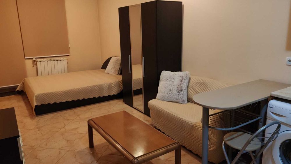 Дава се под наем Едностаен апартамент в София, Център - 50 кв.м за 400 € - Снимка #1