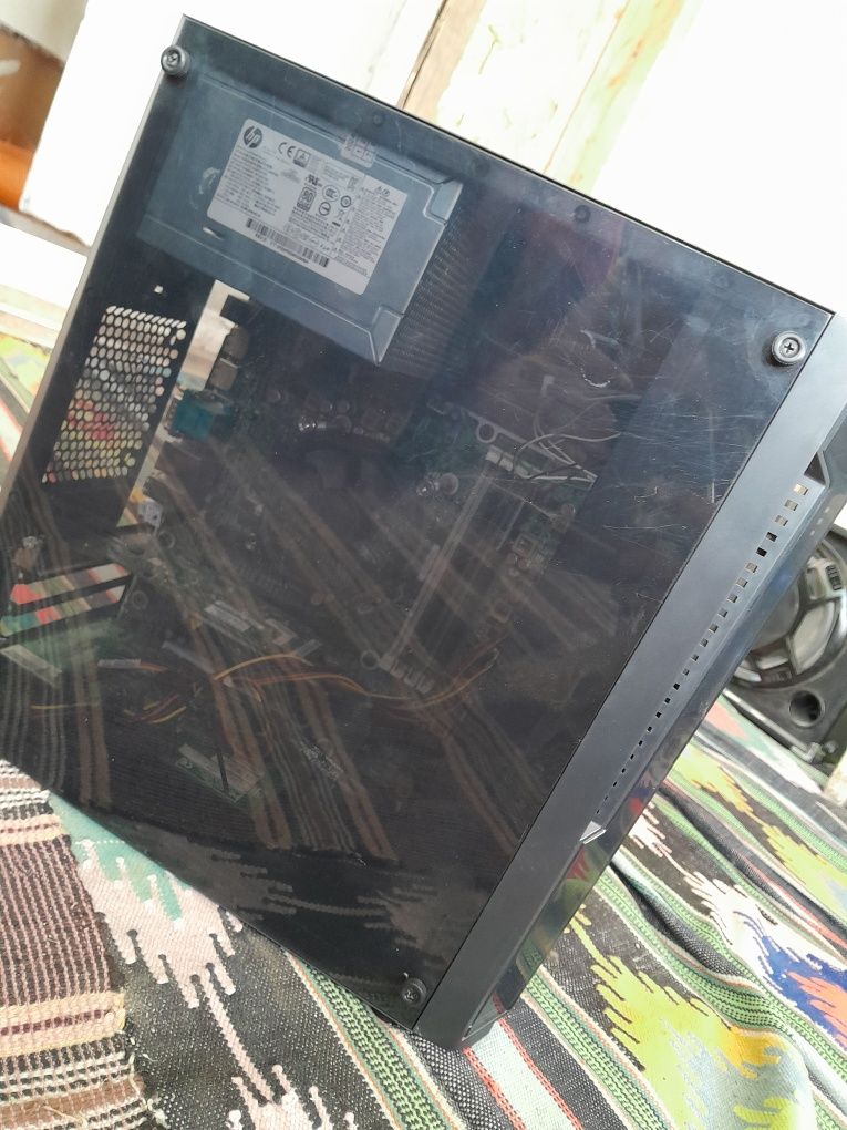 Vând PC AMD FX pro 8350B