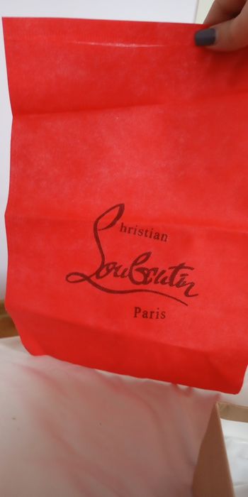 Обувки Chistian Louboutin