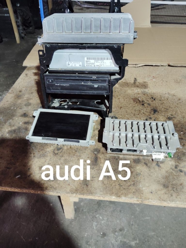 Calculator ecu motor audi A5 A4 b8 2.7 cgka