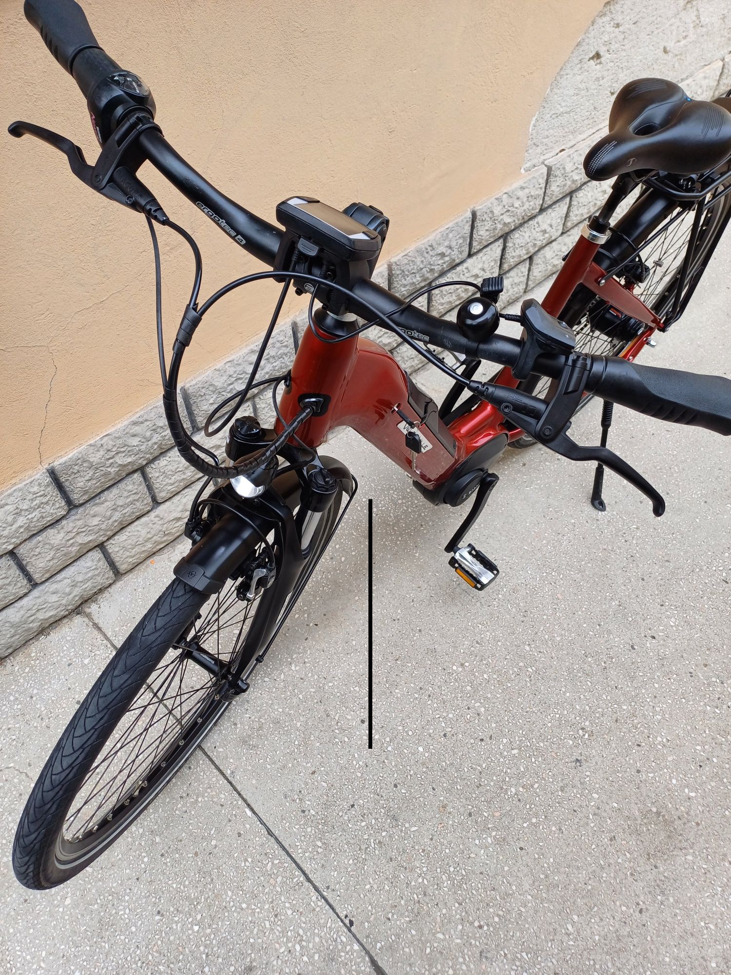Bicicleta electrica cu motor Bosch