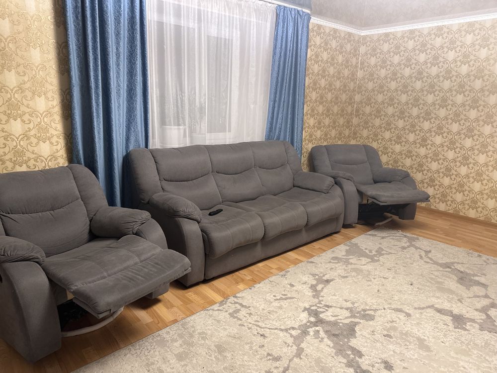 Продам диван с креслом